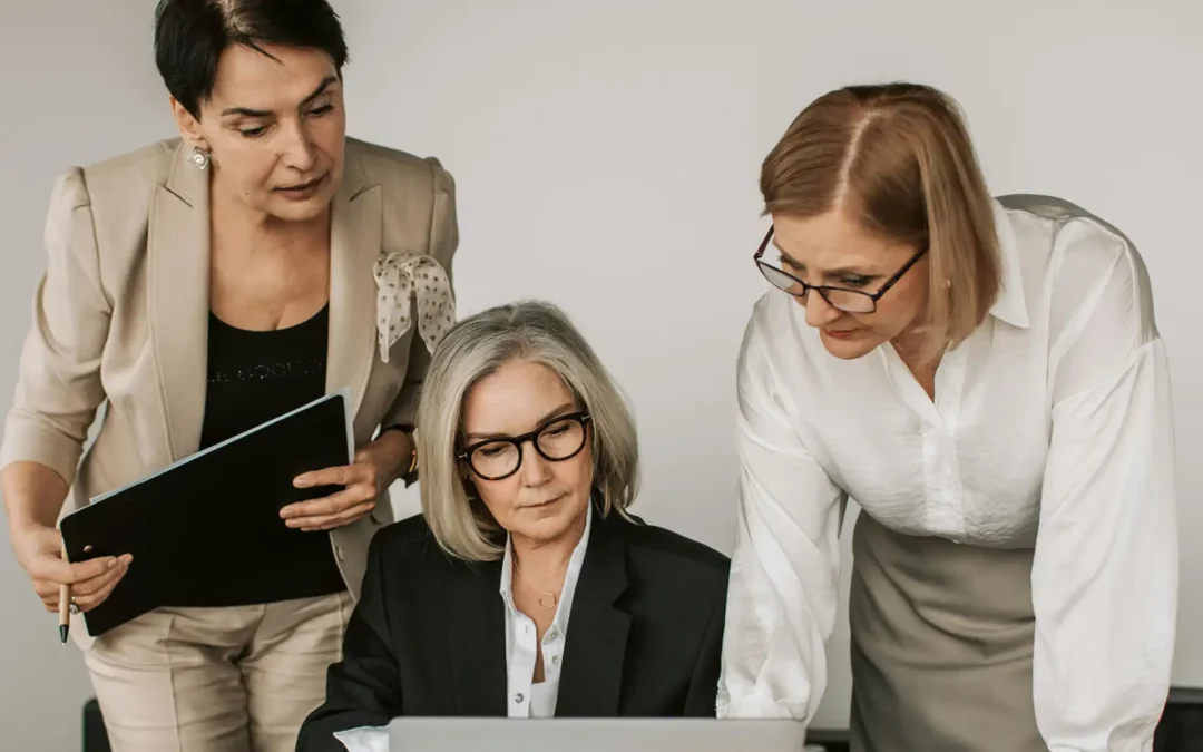 Fostering Age-Diverse Collaboration Through Training